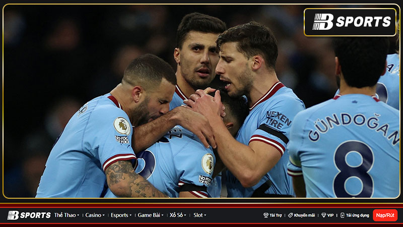 Man City cũng vừa trải qua một tuần đầy biến động