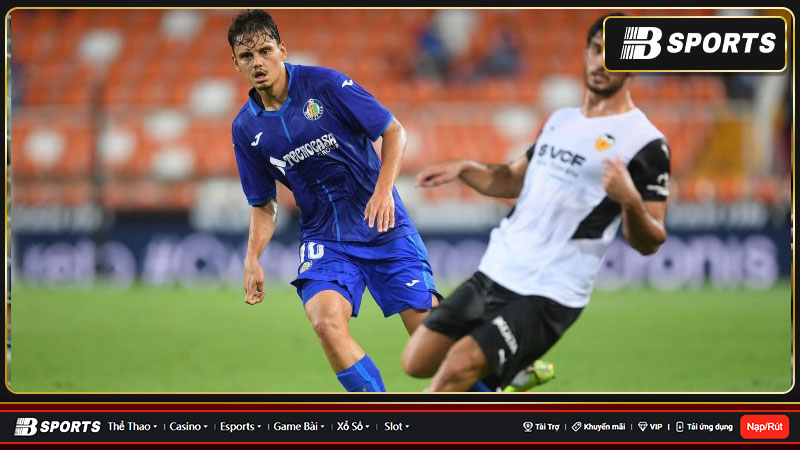 Valencia thua 0-1 dù đã có HLV mới