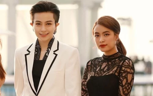 Cặp đôi luôn xuất hiện cùng nhau trong mọi sự kiện