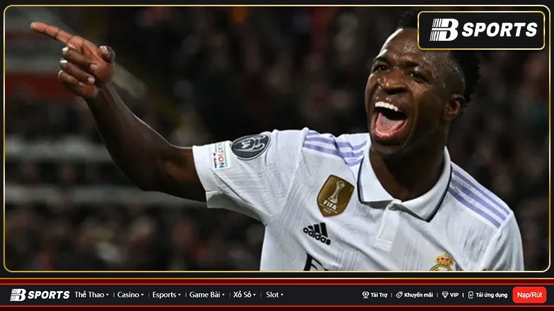 Tiền đạo trẻ Vinicius Jr đã lập cú đúp vào lưới Liverpool