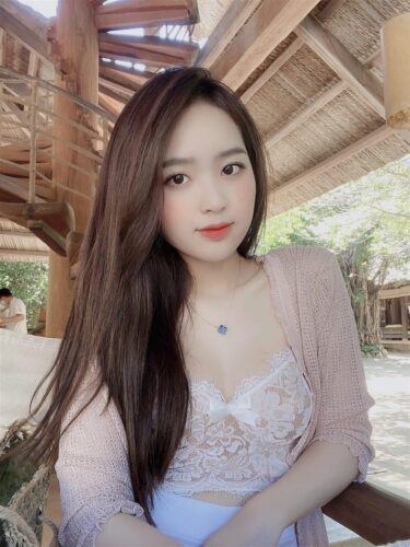 Cô nàng có nhan sắc vô cùng xinh đẹp
