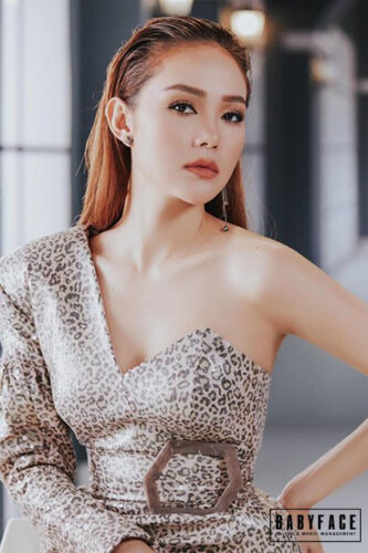 Minh Hằng cực xinh trong The Face 