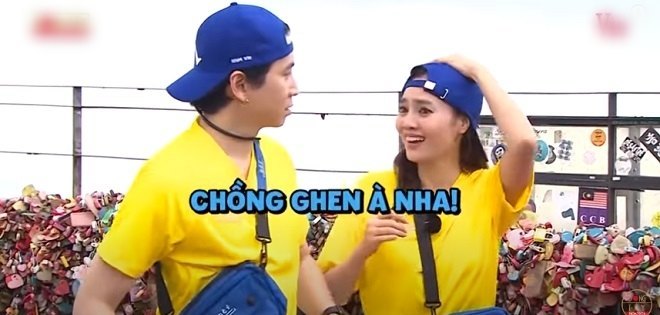 "Chồng ghen à nha"