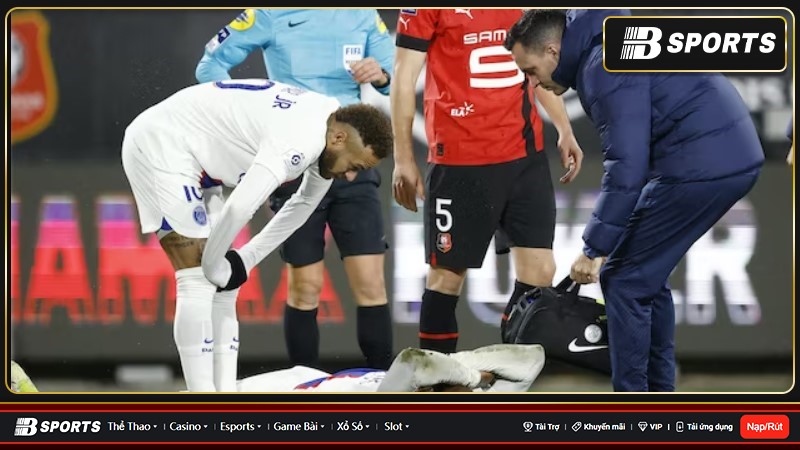CLB PSG duy trì vị trí dẫn đầu bảng so với Marseille nhờ chiến thắng kịch tính 4-3 trước Lille