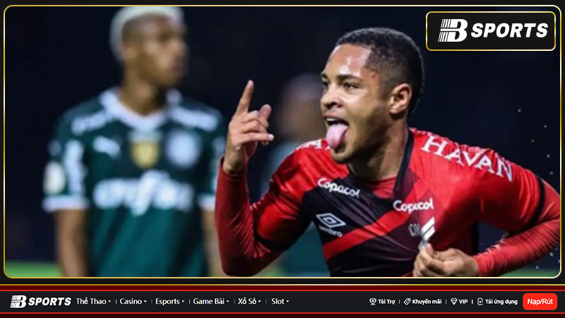 Barca Muốn Chiêu Mộ Vitor Roque Trong Lúc Tài Chính Bất Ổn