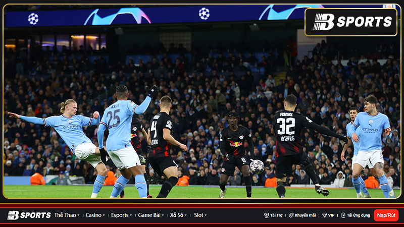 Man City ghi tới 3 bàn ngay trong hiệp 1