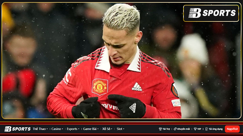 Man United vào tứ kết Europa League lần thứ 4 