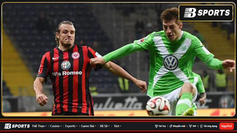Với kết quả Wolfsburg hòa Frankfurt, Wolfsburg tiếp tục giữ vững vị trí thứ ba