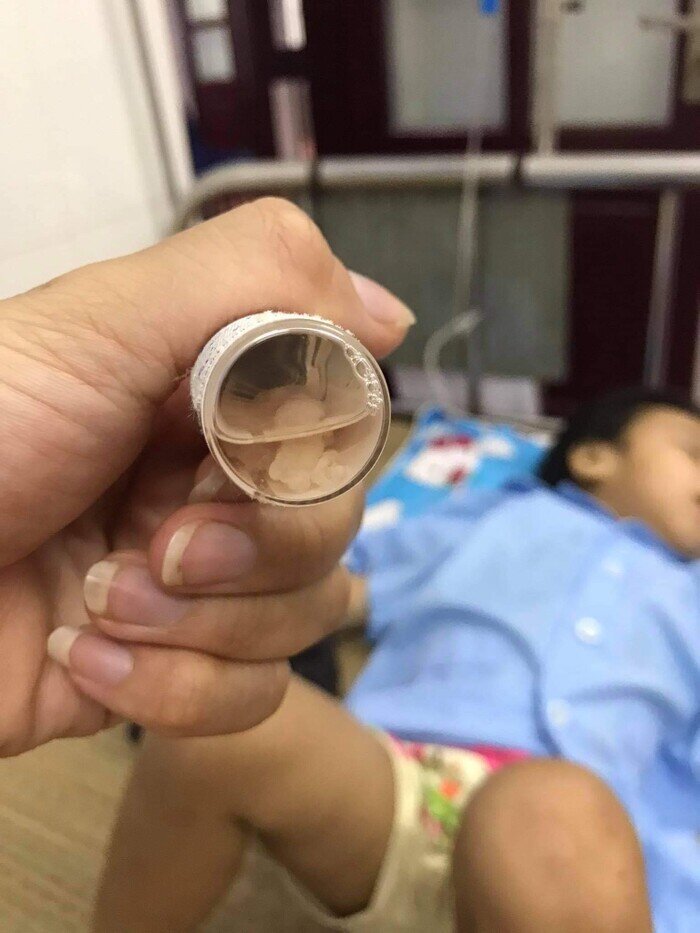 Bé gái 9 tuổi ngộ độc thuốc điều trị tâm thần