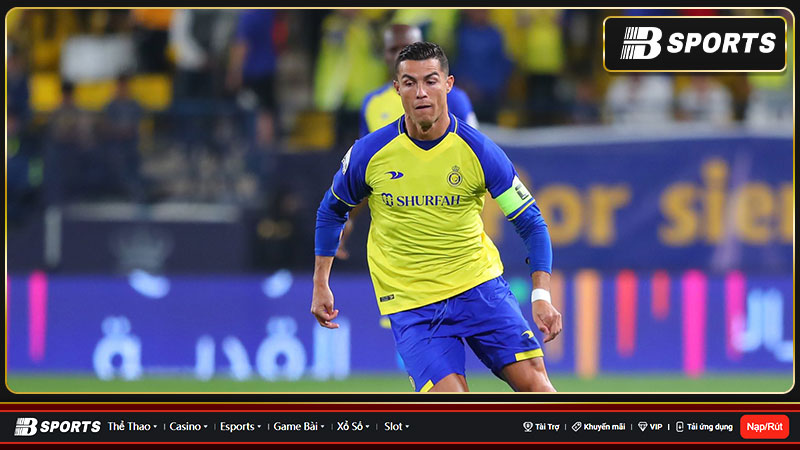 Đội Ronaldo lội ngược dòng thắng 3-2 trước Al Batin