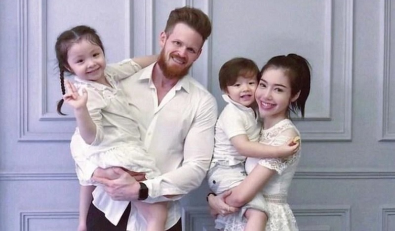 Cô là một diễn viên, người mẫu, MC đa tài