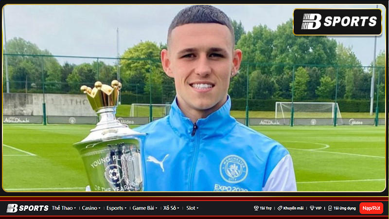 Phil Foden cho rằng lịch thi đấu dày đặc đã khiến anh gặp chấn thương