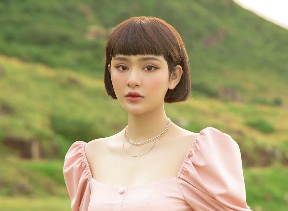 Ca sĩ Hiền Hồ