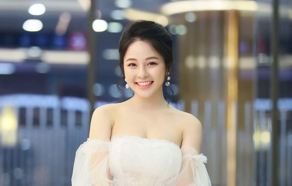 Con đường sự nghiêp của hot girl kiêm người mẫu nóng bỏng này Con đường sự nghiêp của hot girl kiêm người mẫu nóng bỏng này