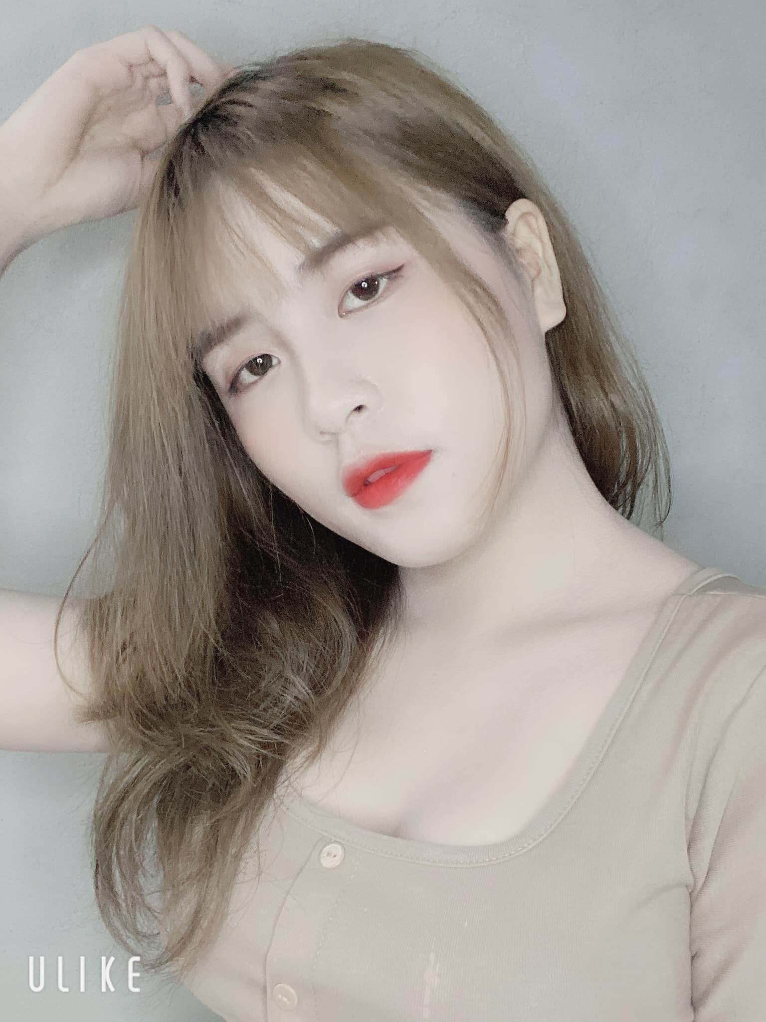 Chân dung cô nàng Ly Mặt Trời lộ clip