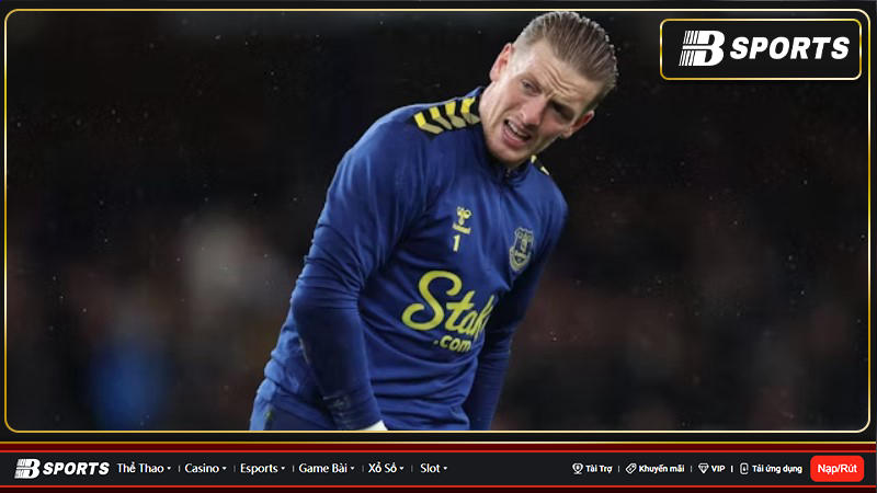 Everton và Pickford được cho là đã đồng ý với điều khoản xuống hạng rằng thủ môn này sẽ được phép ra đi nếu Toffees bị giáng xuống Championship.