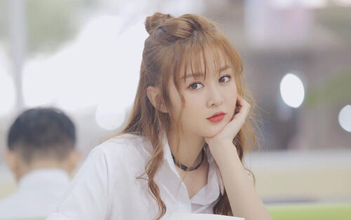 Chúng ta hãy cùng chờ đợi cho những sản phẩm tiếp theo của cô nàng Ribi Sachi xinh đẹp và hãy ủng hộ nhiệt tình cho cô ấy nhé!