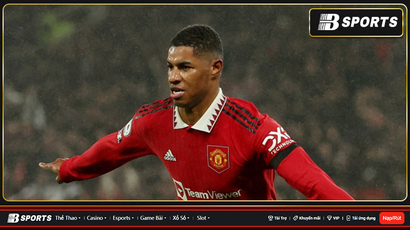 Tiền đạo Anh thăng hoa đang chơi cực hay tại Premier League