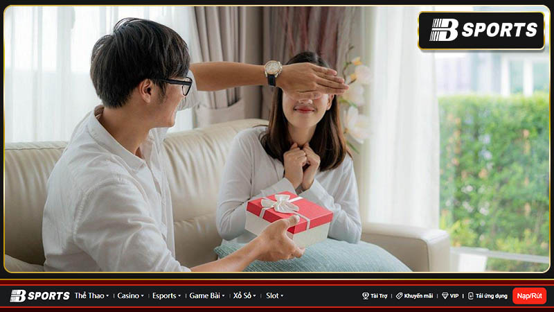 Nằm mơ thấy người yêu cũ quay lại tặng quà